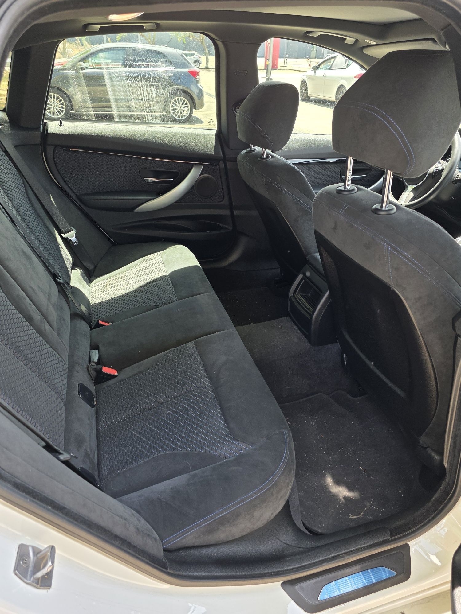 320d GT pack /M com teto de abrir panorâmico