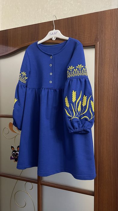 Сукня- вишиванка для дівчинки 110 р/ у садочок
