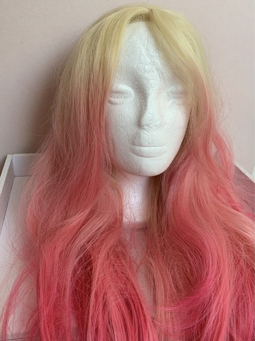 Peruka lace front wig blond platynowa długa różowe ombre kręcona