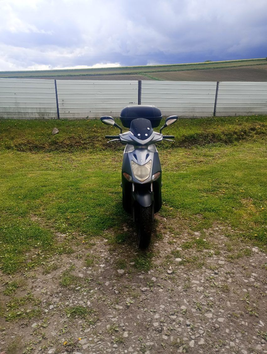 Sprzedam skuter Kymco 125