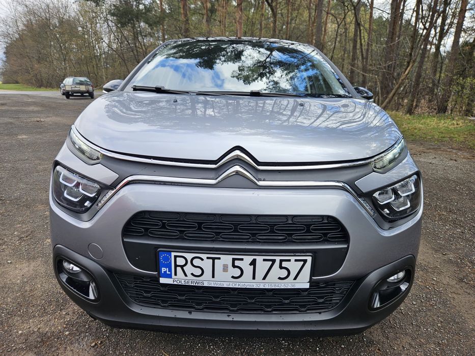 Wynajem samochodu Citroen C3 1.2 Pure Tech super stan niski przebieg