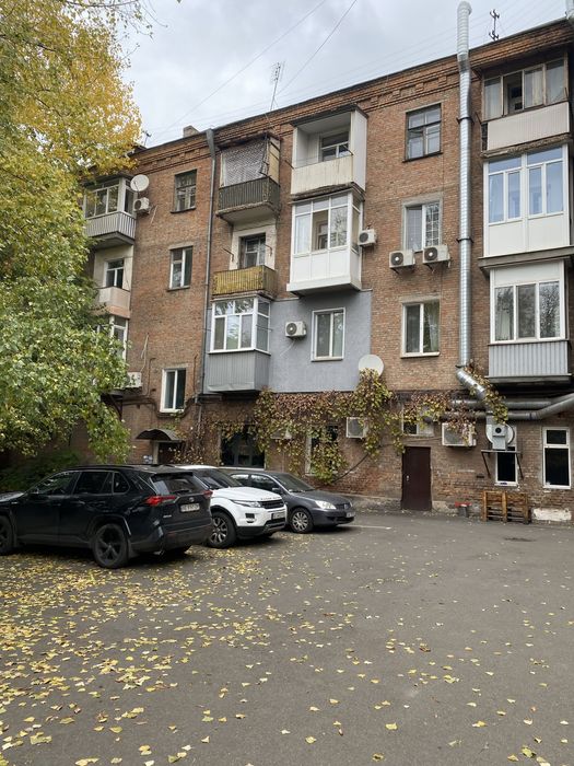 Оренда просторої однокімнатної  квартири по Янова ( плоша Визволення)