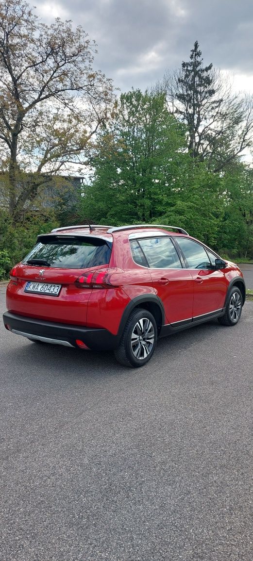 PEUGEOT 2008 1.2 Automat