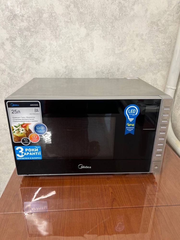 Mікрохвильова піч Midea AW925EXG
