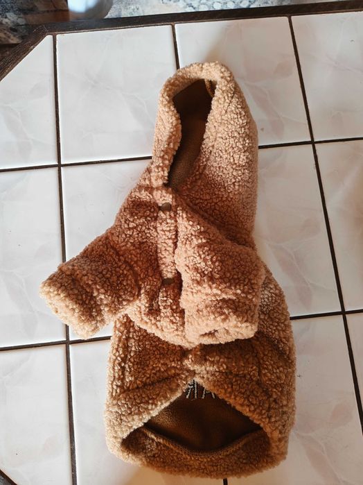 Kurtka z kapturem dla psa