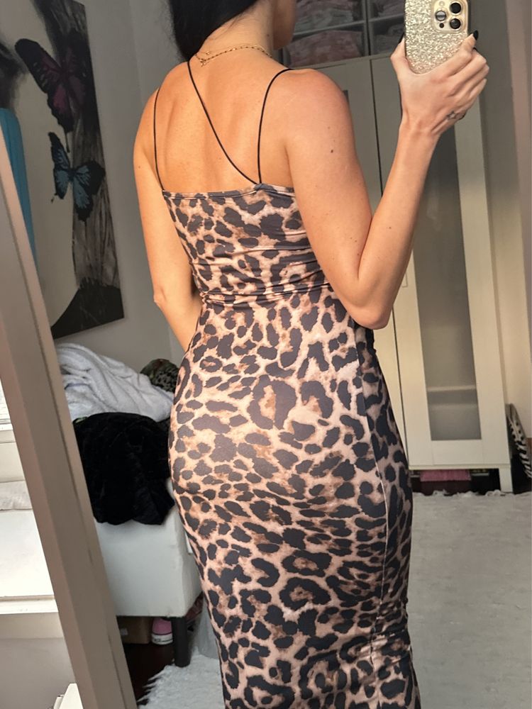Vestido justo comprido leopardo