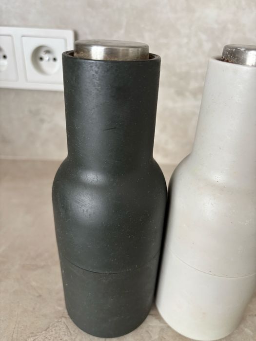 Młynki do soli i pieprzu Audo Copenhagen Bottle Grinder Ash/Carbon