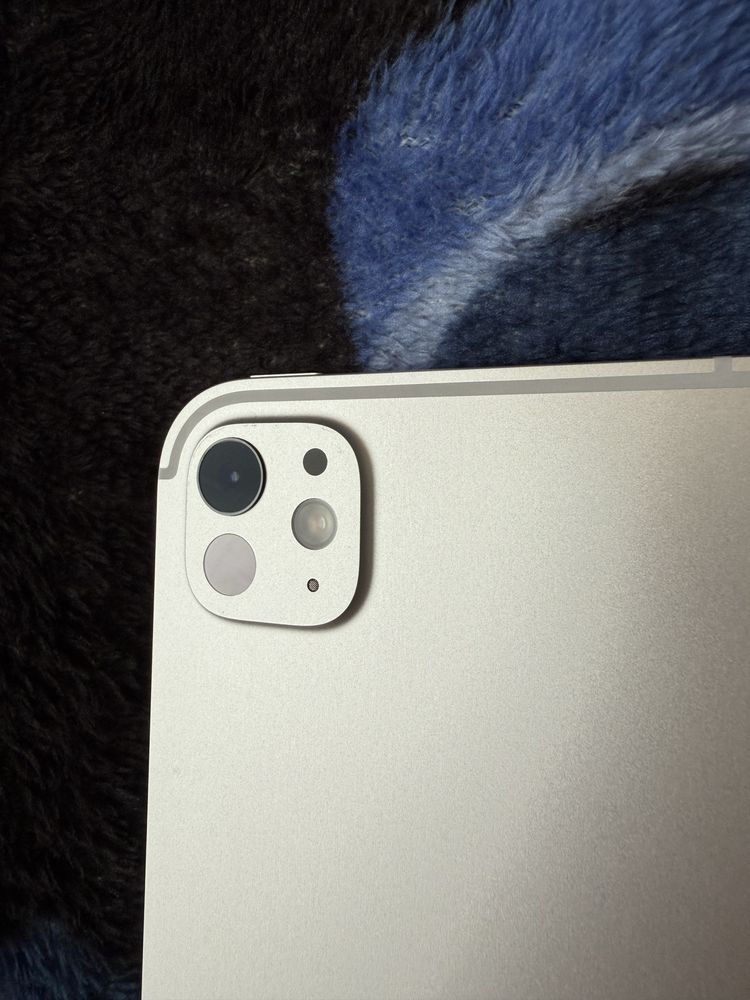 iPad Pro 13” M4 1TB / 16GB / Cellular – jak nowy, kupiony w maju 2024