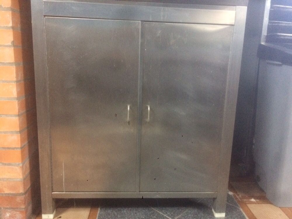 Forno inox com móvel para arrumo e exaustor (usado)
