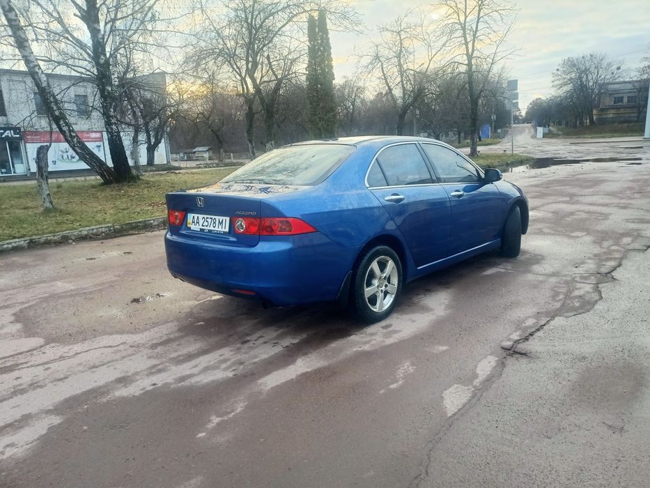 Хонда Акорд 2.0 газ бензин АКПП 2004р.в.