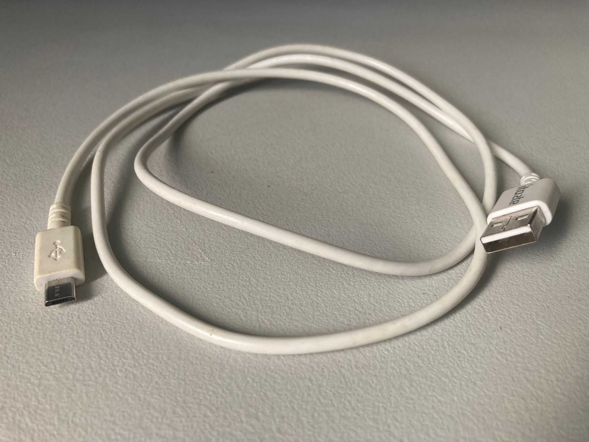 Cabo USB - microUSB