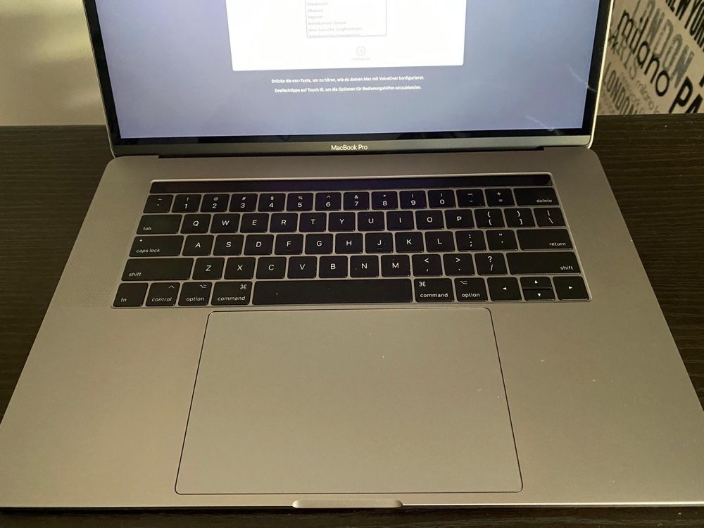 MacBook Pro touchbar i7 16gb 512ssd