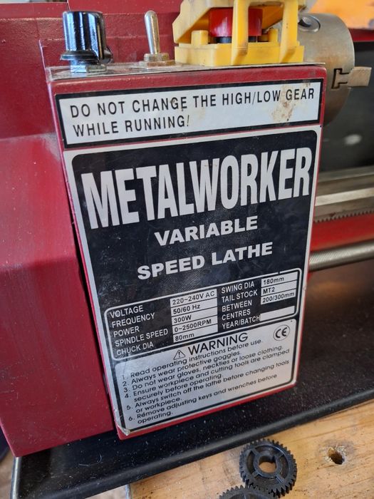 Tokarka stołowa firmy METALWORKER