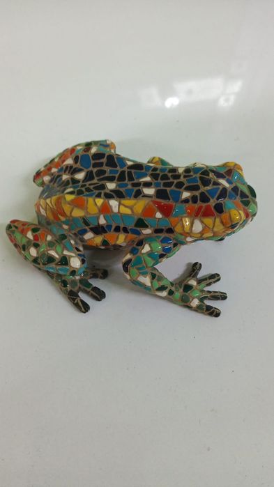 Sapo Barcino - Mosaico Gaudi