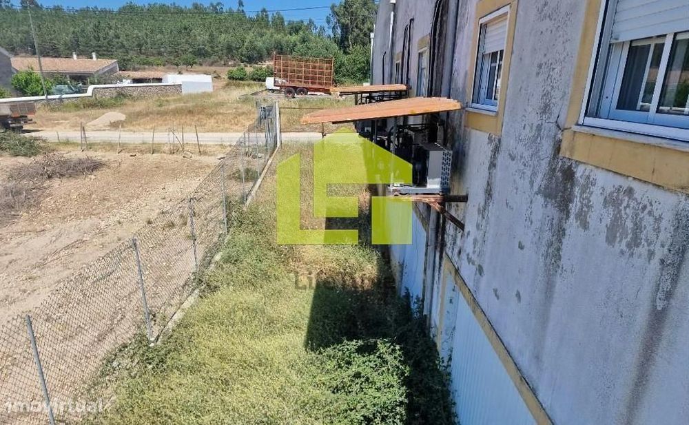 Armazém Industrial em Gavião