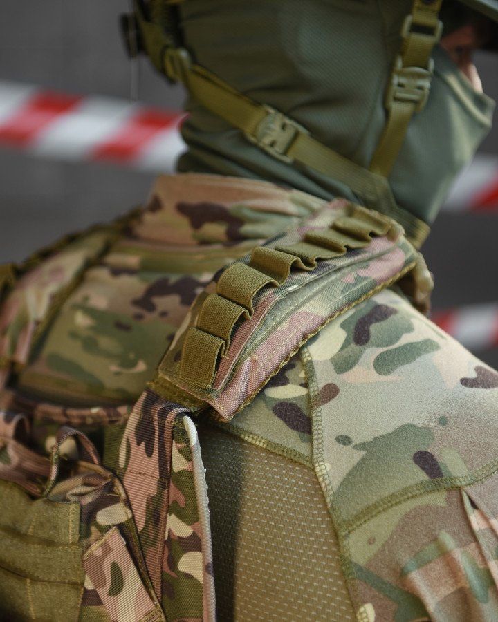 Плитоноска Бронежилет Yakeda MOLLE на 9 магазинов боковые плиты.