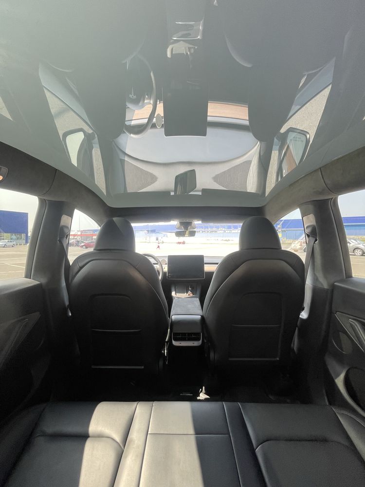 Tesla Y 2023 Long Range Dual Motor AWD