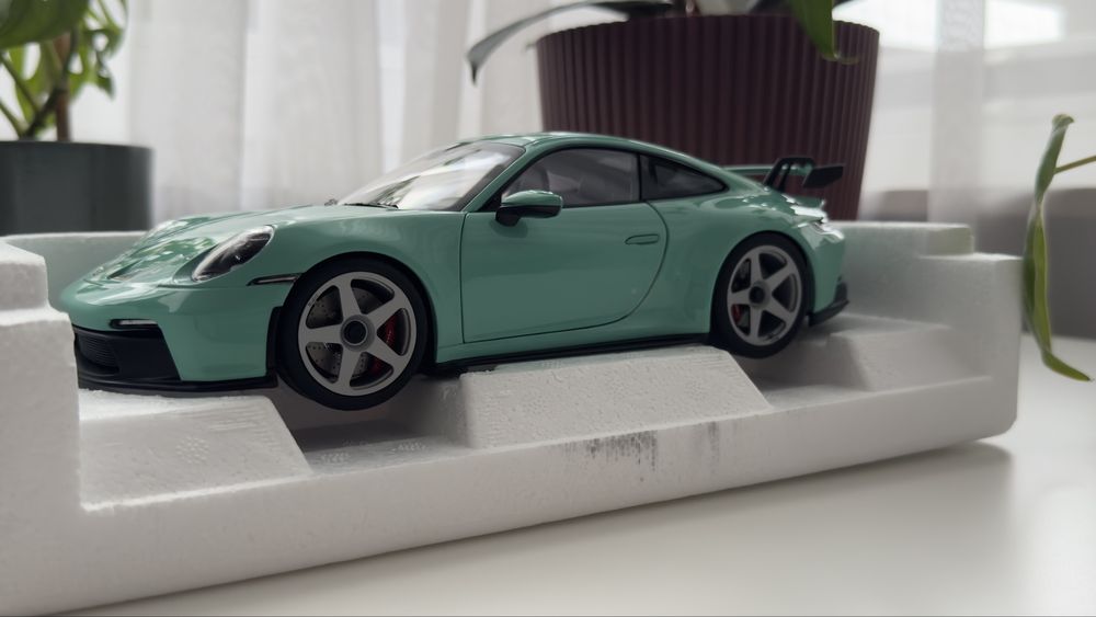 Porsche 911 GT3 - Norev 1:18 (zmienione felgi)