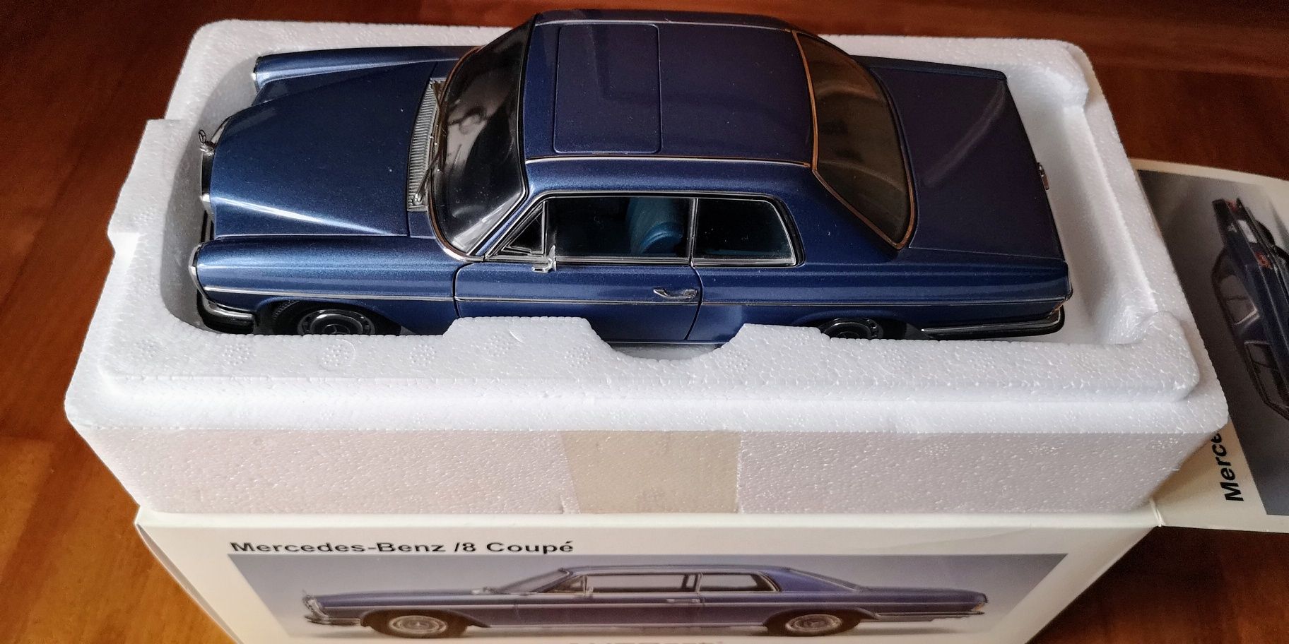 AUTOart  1 18  Mercedes 280 C