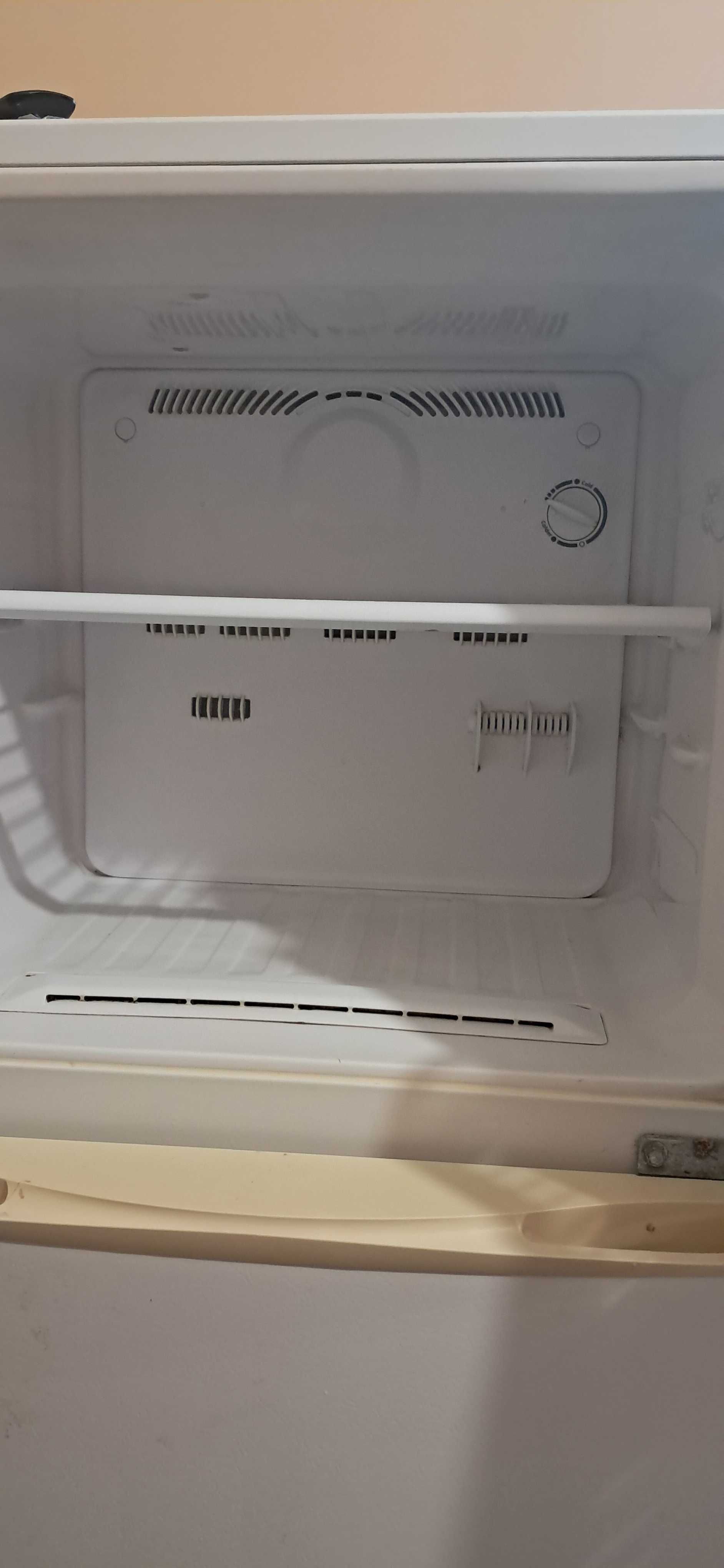 Продам холодильник Samsung