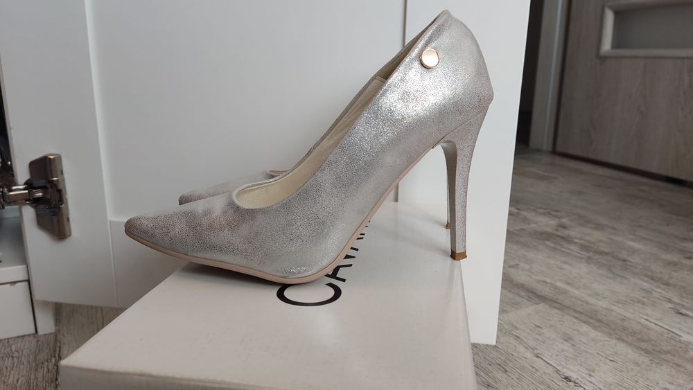 Buty ślubne kolor perłowy