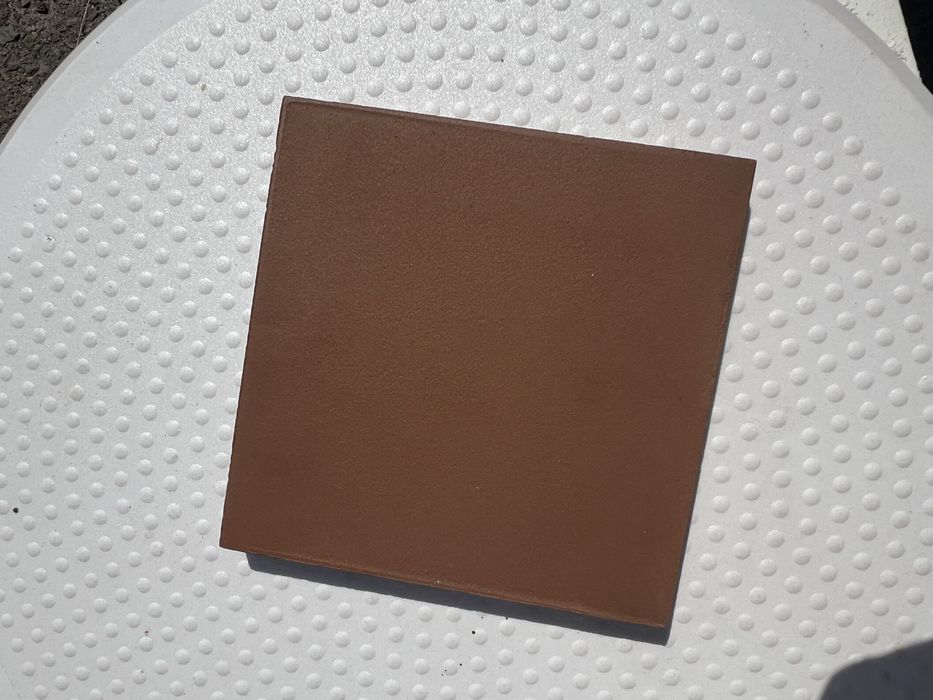 Плитка 10 см керамічна коричнева