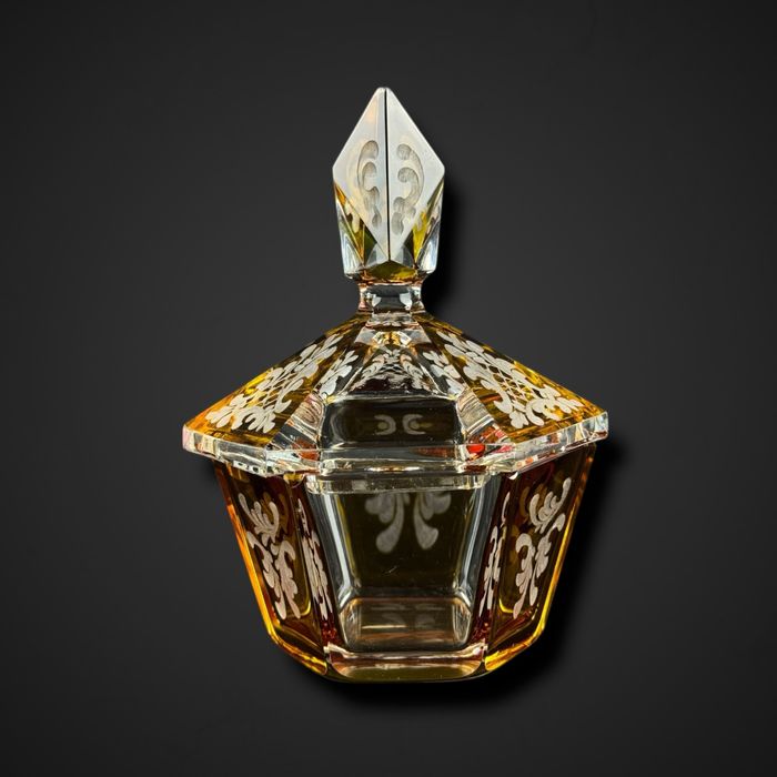 Kryształowa bomboniera puzderko bursztynowa b5/10283