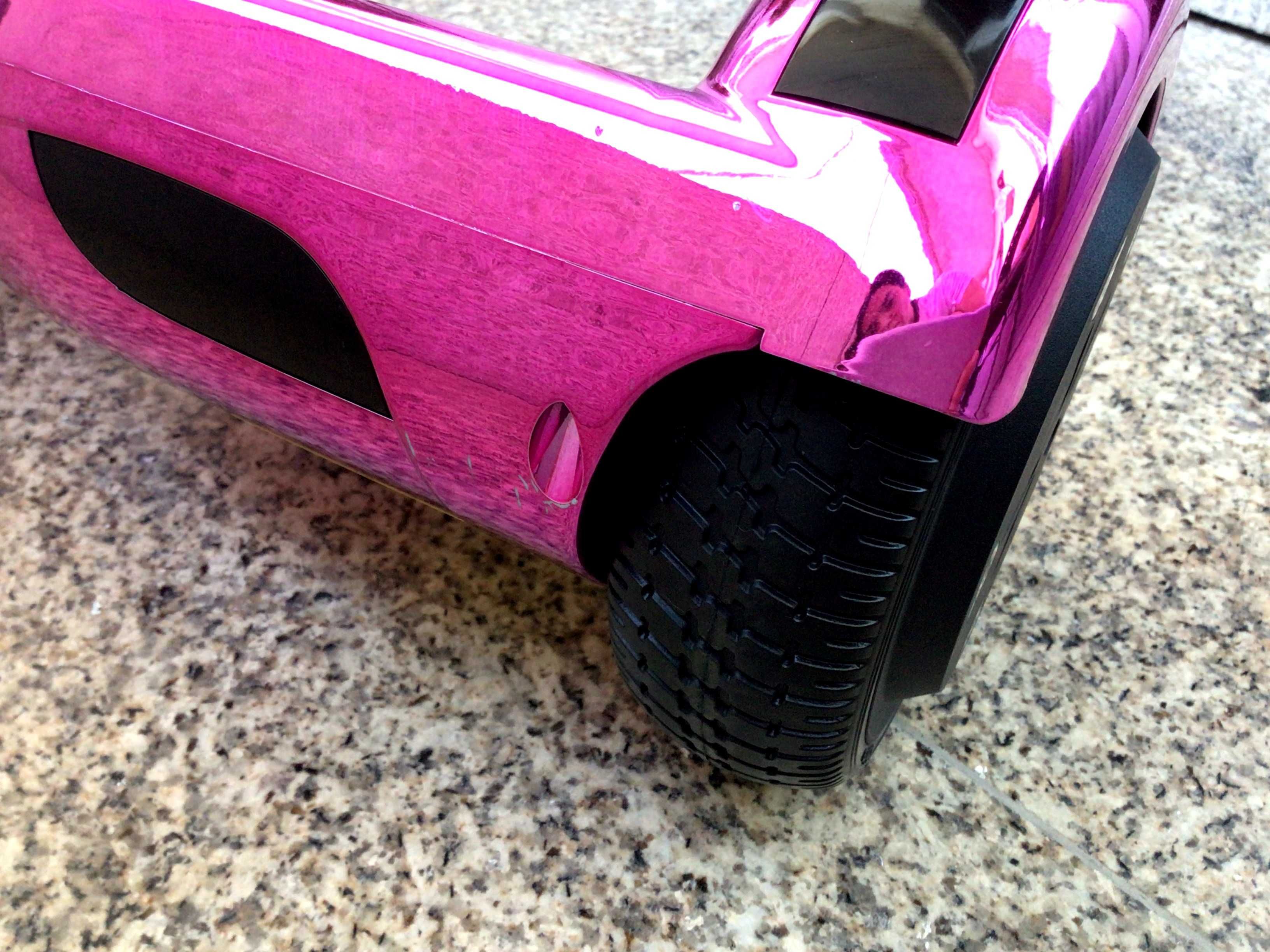 Hoverboard 6'5" 2 rodas com luzes LED, Bluetooth e bolsa de transporte