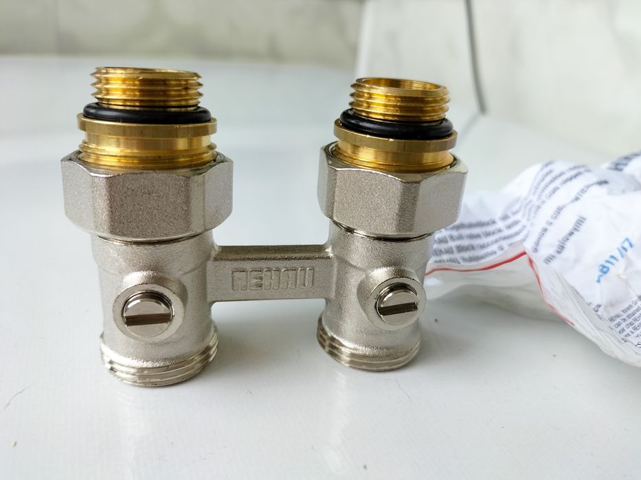 Кран Rehau радиаторный