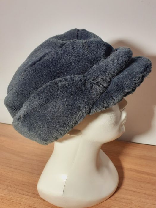 Czapka zimowa futrzana Nowa rozm 55