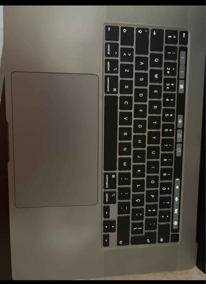 Macbook pro 16” 2019 i7 16gb 500ssd