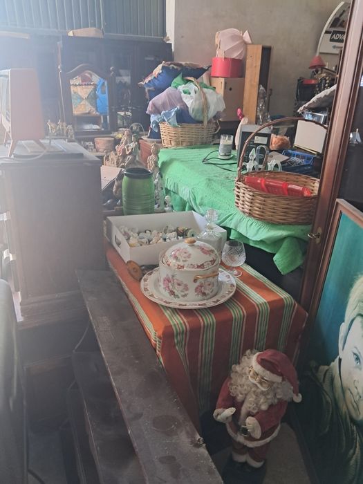 Varios artigos para venda, preços diversos