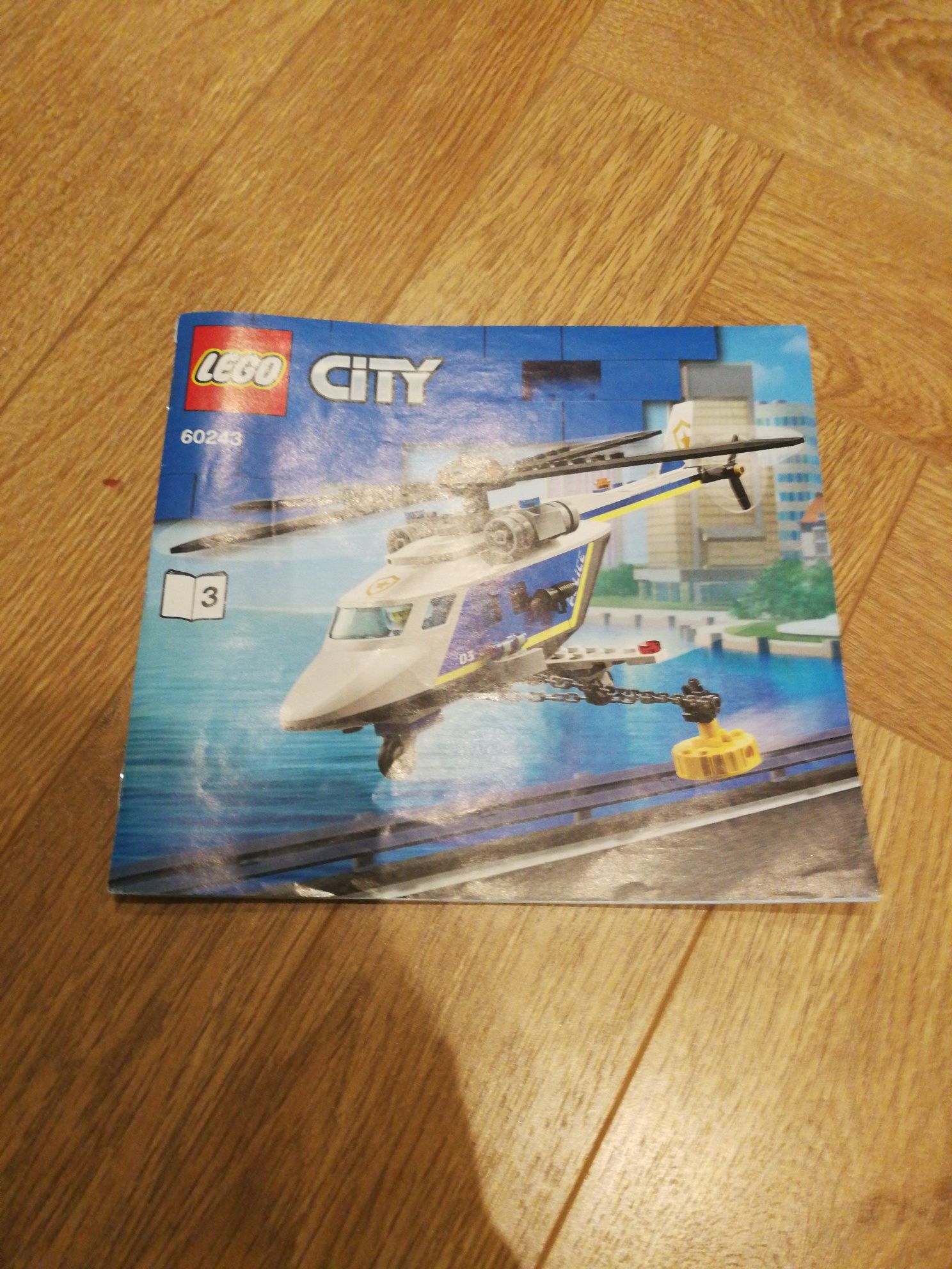 Lego City 60243 pościg policyjny z helikopterem