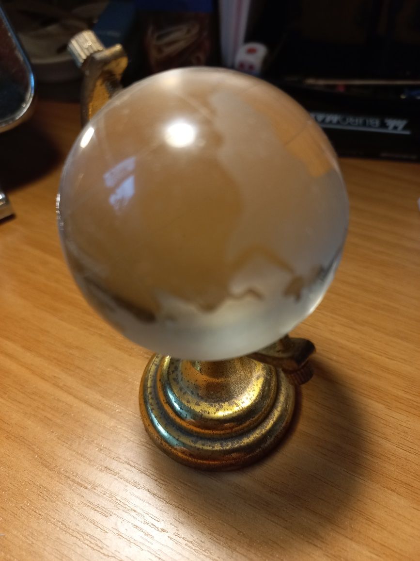 Продам магический шар в виде глобуса