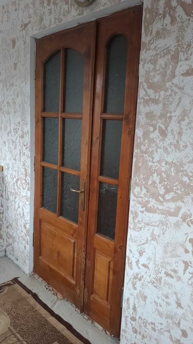 Двері дерев'яні вхідні