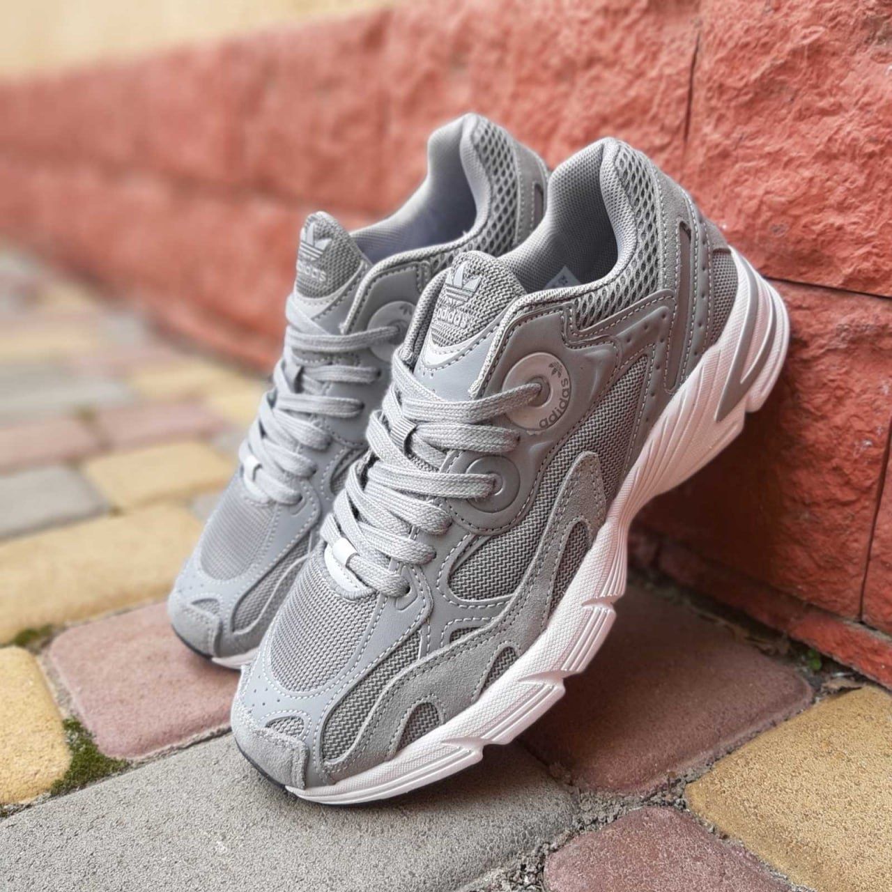 Adidas Astir (6 різних кольорів)