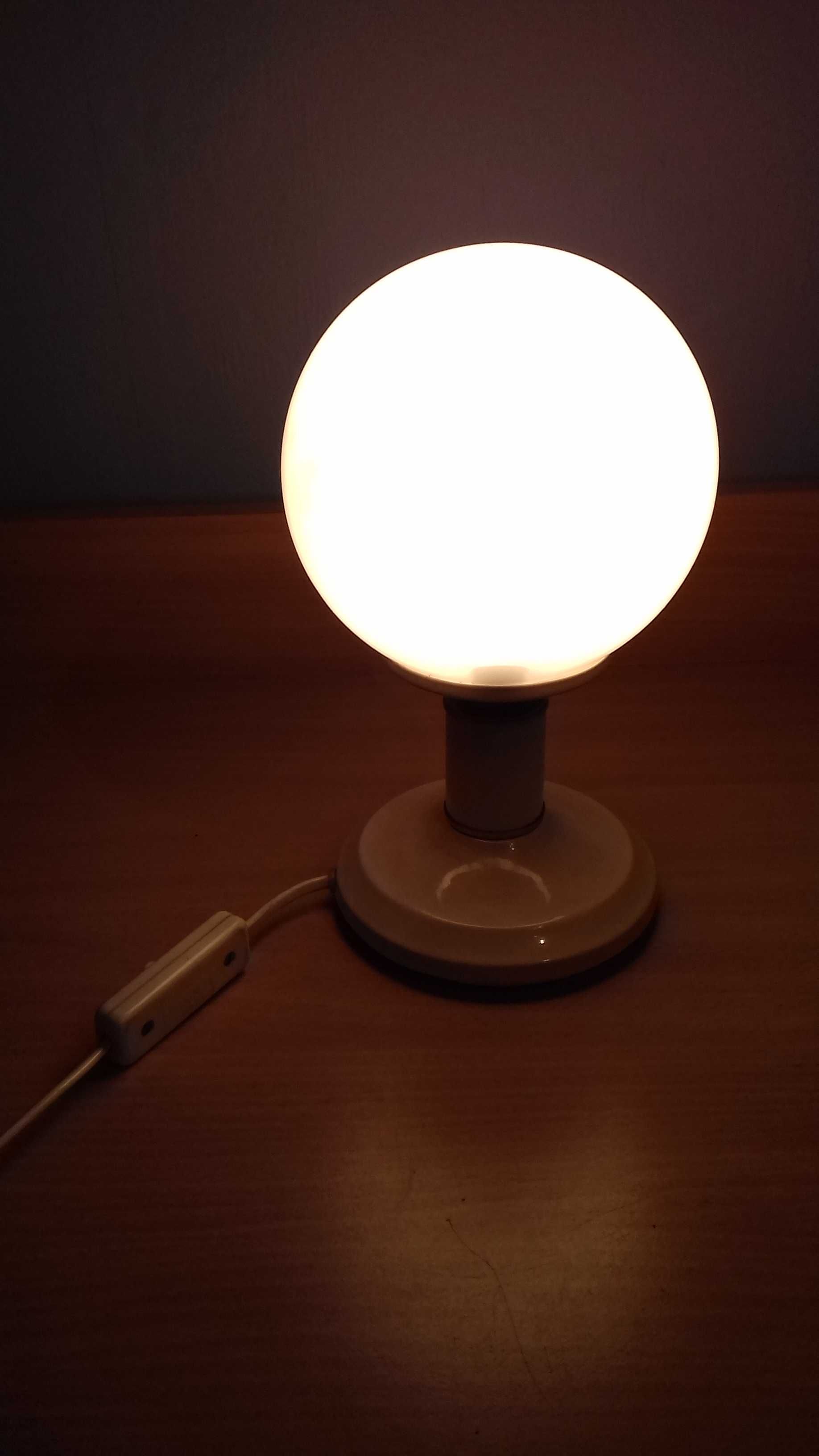 Lampka, typ kula