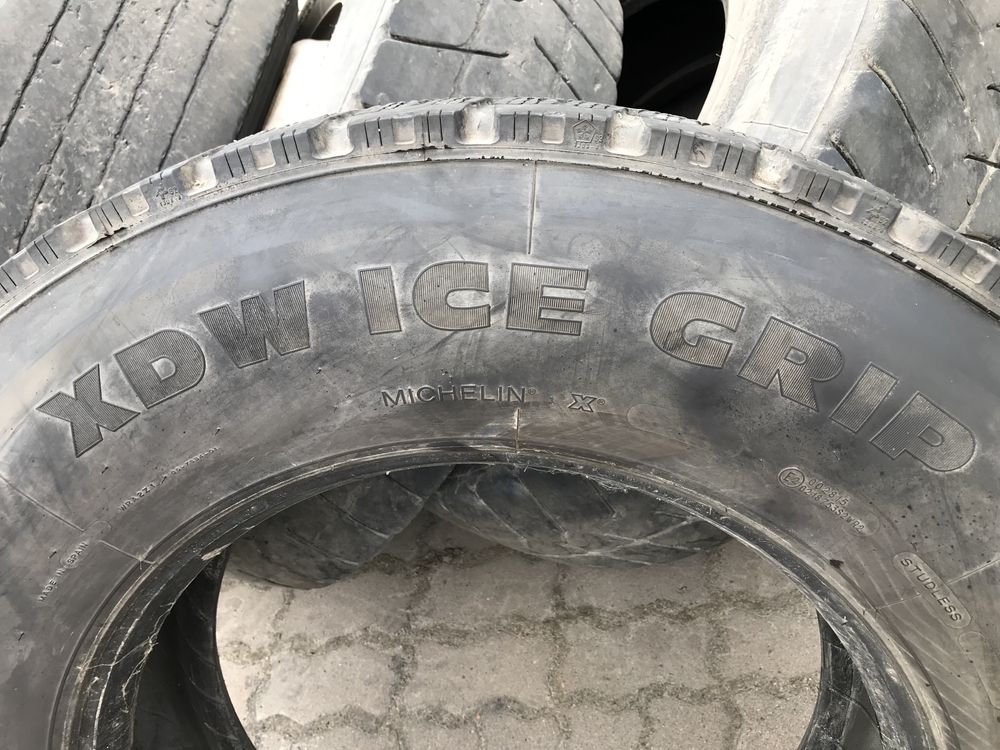 Вантажна шина(ведуча) 315/70 R22.5 “MICHELIN” X D W Ice Grip - 1шт.