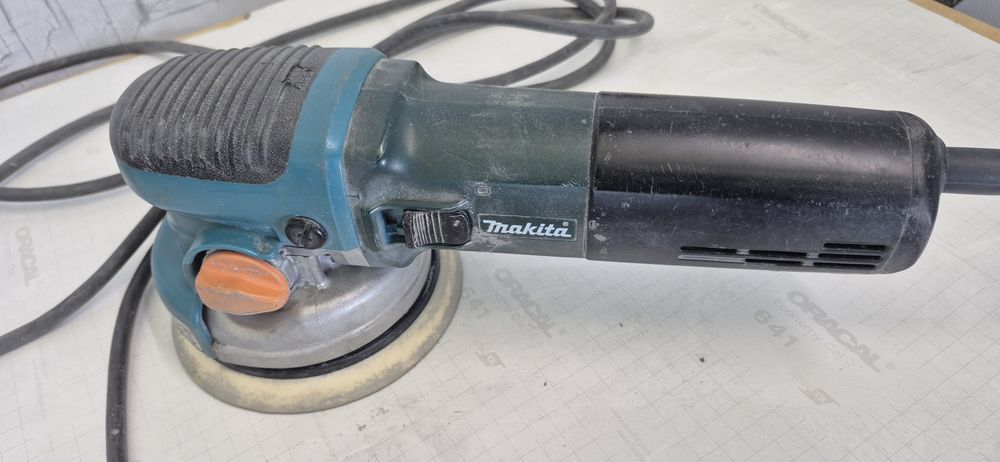 Makita обдирочка