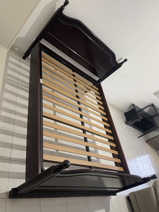 Cama de casal + colchao