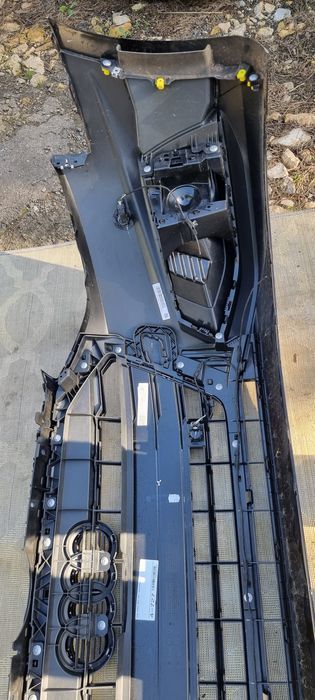 Zderzak przód przedni audi a4 b9 8w lift 20- kompletny