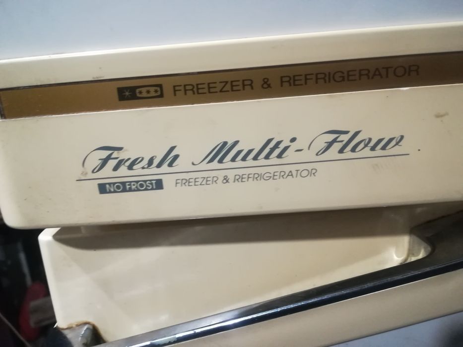 Холодильник по запчастям