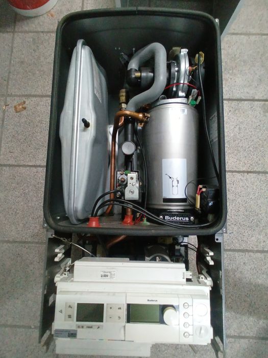 Caldeira de condensação Buderus Logamax Plus
