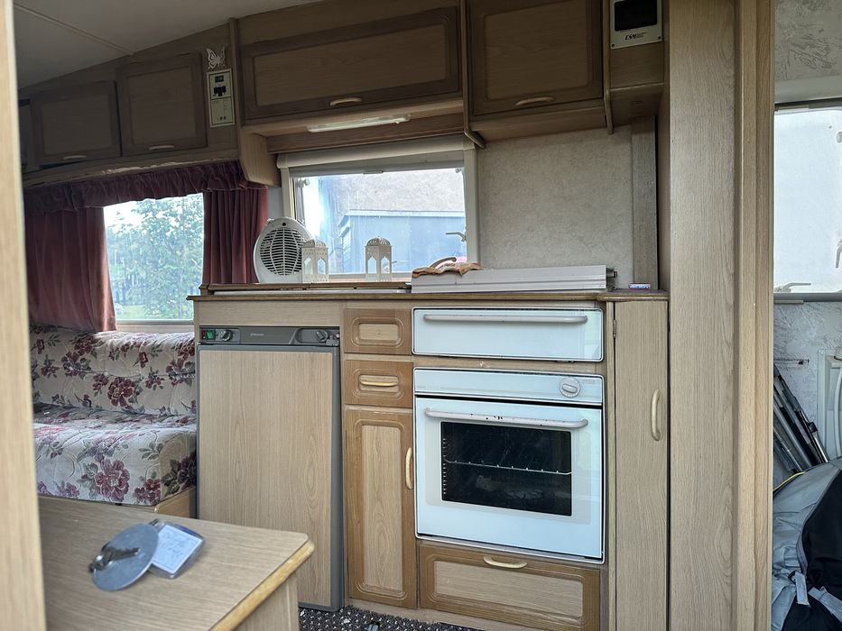 Продам караван Swift Archway, дім на колесах, причіп, дачу
