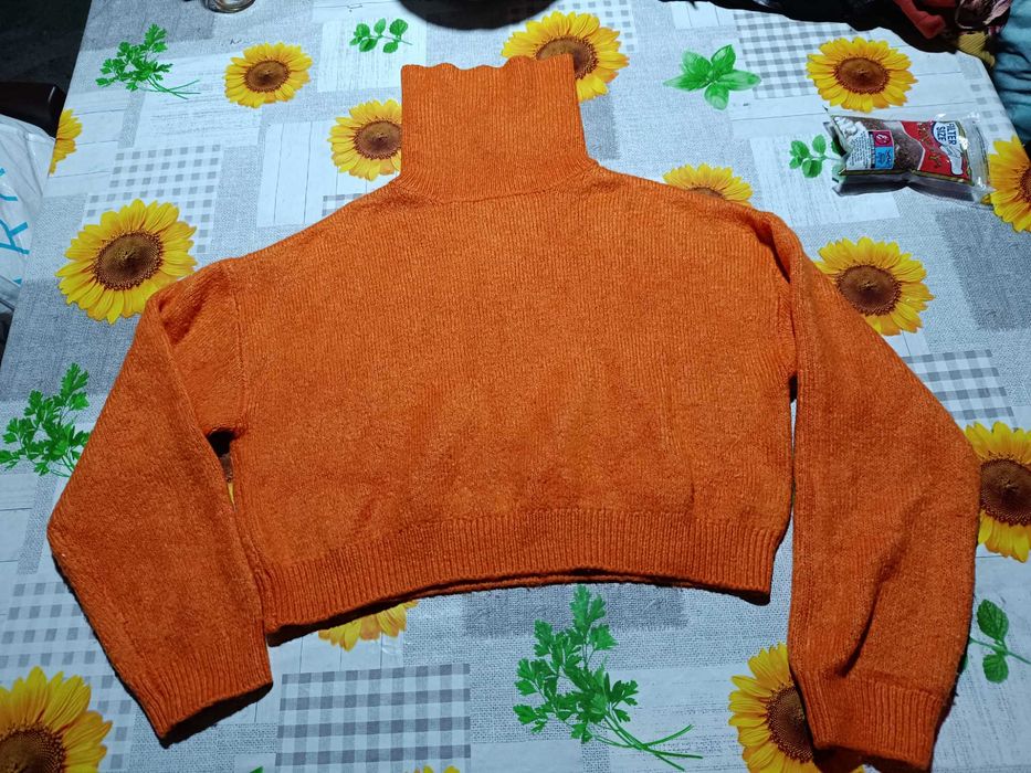 Várias peças de roupa para mulher, praticamente nova (ver descrição)