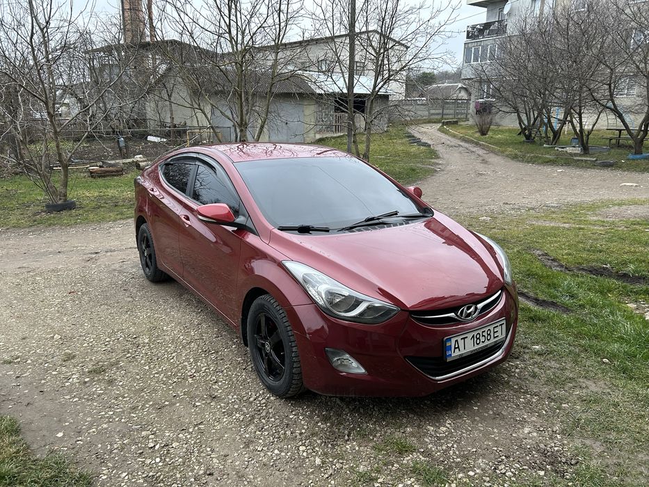 Hyundai elantra 2011