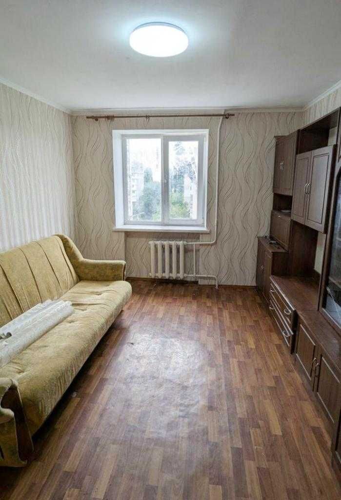 Продам 3-ком квартиру в кирпичной чешке на Черемушках (3-142-731 ОФ)
