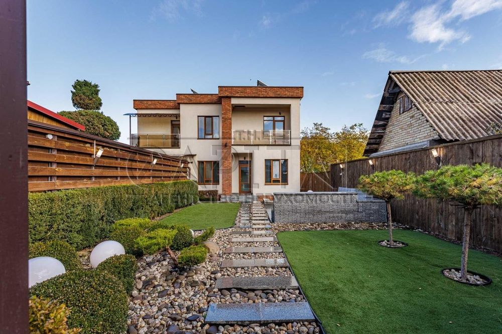 Пропонується в оренду шикарний будинок у Горенці 180м2