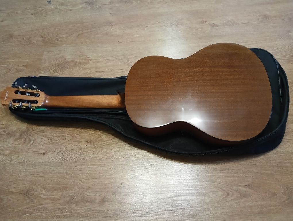 Gitara klasyczna Salvador Cortez CC-10