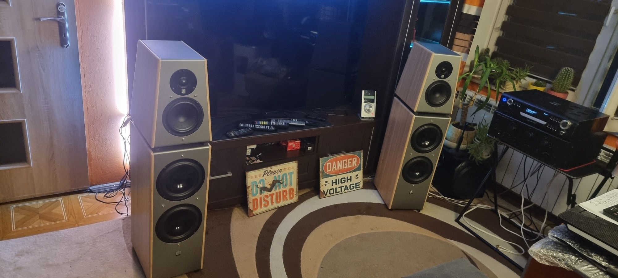 KOLUMNY podłogowe QLN 82 Sub + QLN Signature MKII